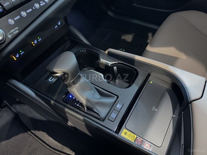 Lexus ES 300h 2024, 0 km - 2.5 l - Bakı