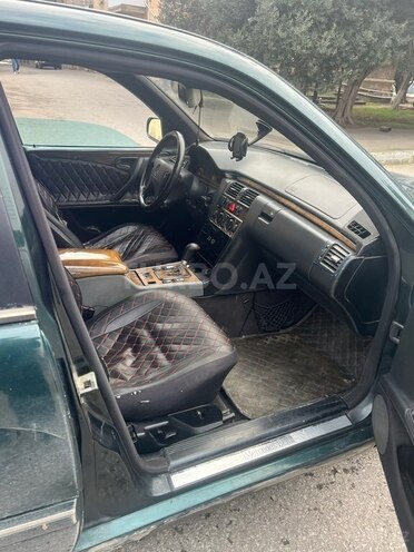 Mercedes E 220 d 2000, 450,000 km - 2.2 l - Bakı