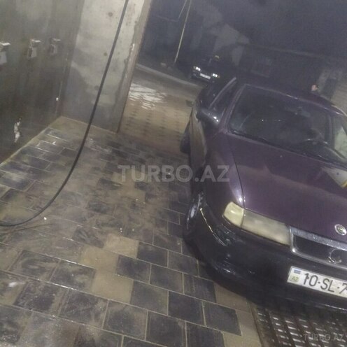 Opel Vectra 1992, 220,000 km - 2.0 l - Qusar