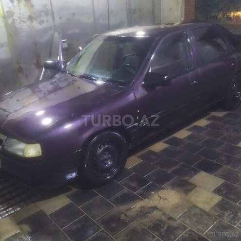 Opel Vectra 1992, 220,000 km - 2.0 l - Qusar