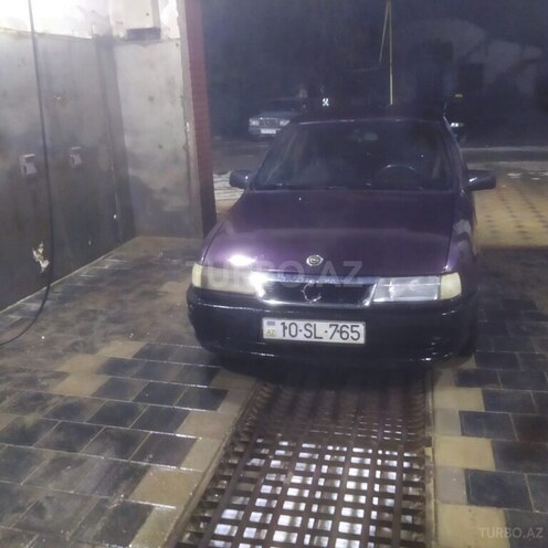 Opel Vectra 1992, 220,000 km - 2.0 l - Qusar