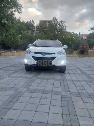 Hyundai ix35 2010, 220,363 km - 2.0 л - Qazax