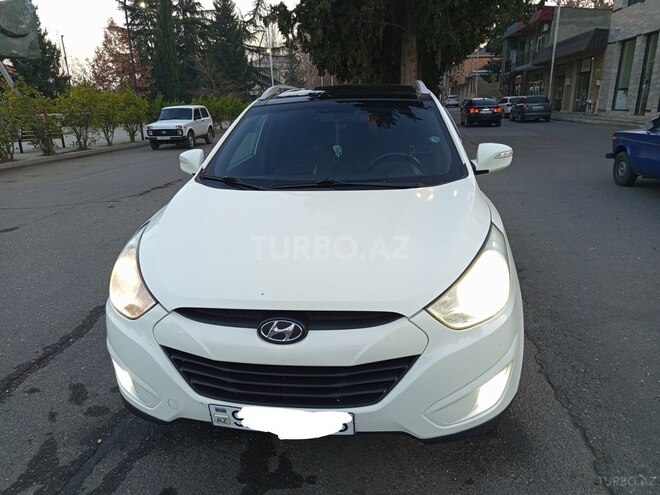 Hyundai ix35 2010, 220,363 km - 2.0 л - Qazax