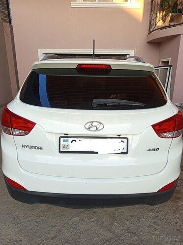 Hyundai ix35 2010, 220,363 km - 2.0 л - Qazax