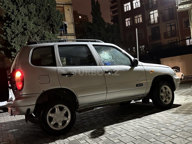 Chevrolet Niva 2006, 320,000 km - 1.7 l - Bakı