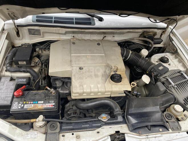 Mitsubishi Pajero io 2000, 400,000 km - 1.8 l - Lənkəran