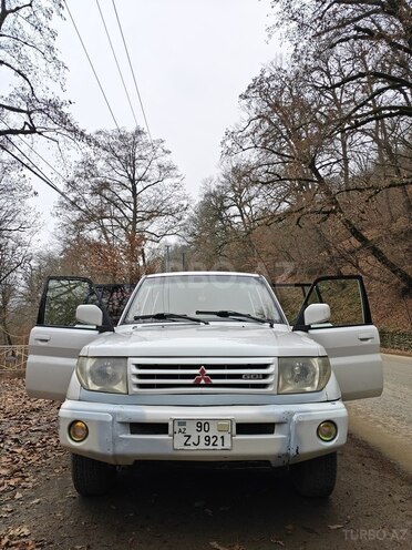 Mitsubishi Pajero io 2000, 400,000 km - 1.8 l - Lənkəran
