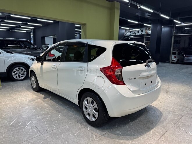 Nissan Note-2