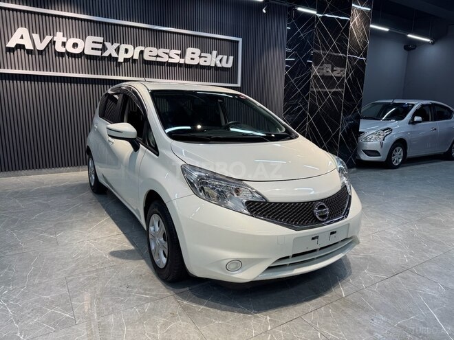 Nissan Note-5