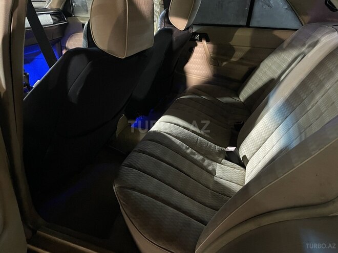 Mercedes 190 1989, 89,000 km - 2.0 l - Bakı