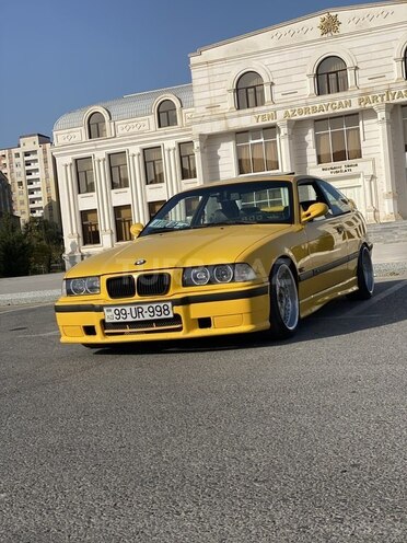 BMW 325 1996, 300,000 km - 2.5 l - Bakı