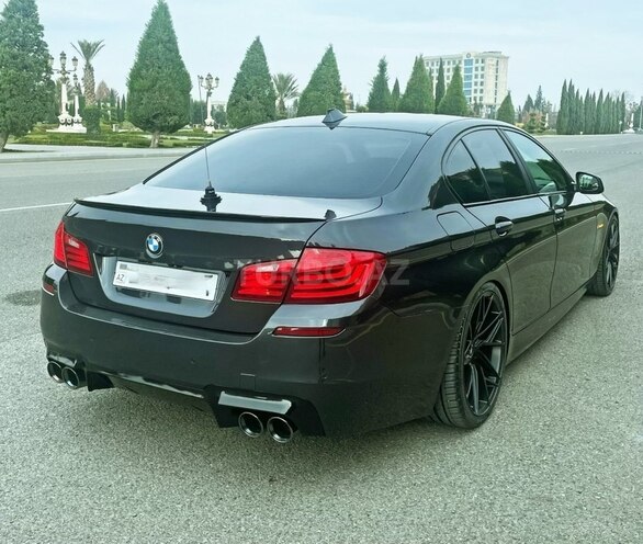 BMW 528-9