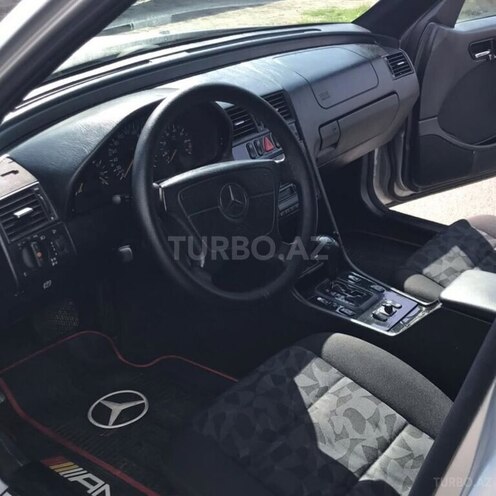 Mercedes C 200 1998, 327,849 km - 2.0 l - Ucar