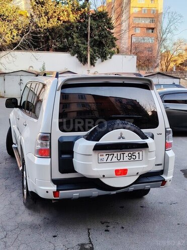 Mitsubishi Pajero 2012, 202,000 km - 3.5 л - Bakı