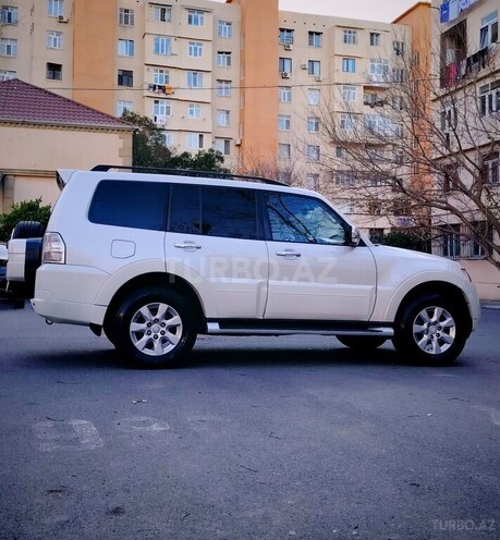 Mitsubishi Pajero 2012, 202,000 km - 3.5 л - Bakı
