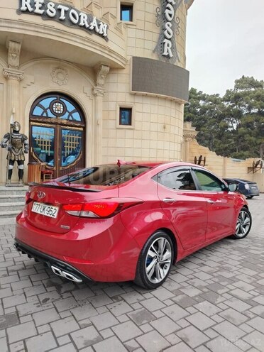Hyundai Elantra 2015, 180,000 km - 1.8 l - Bakı