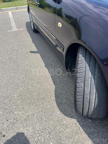 Mercedes E 230 1997, 460,000 km - 2.3 l - Ağcabədi
