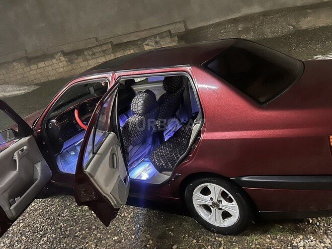 Volkswagen Vento 1994, 184,543 km - 1.9 л - Qusar