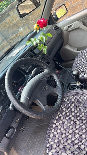 Volkswagen Vento 1994, 184,543 km - 1.9 л - Qusar