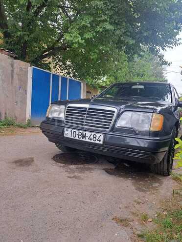 Mercedes E 220 1994, 445,797 km - 2.2 l - Beyləqan