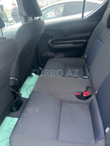 Toyota Aqua 2016, 131,000 km - 1.5 l - Bakı