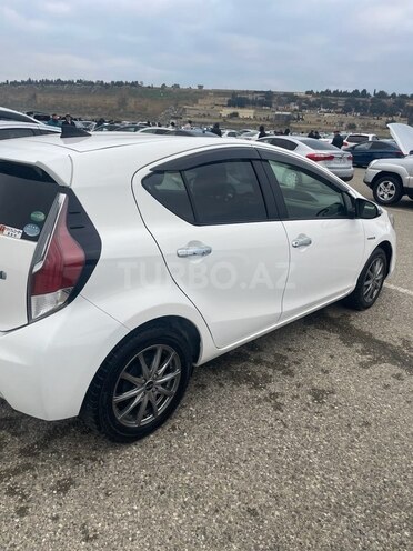 Toyota Aqua 2016, 131,000 km - 1.5 l - Bakı
