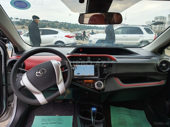 Toyota Aqua 2015, 93,700 km - 1.5 l - Bakı