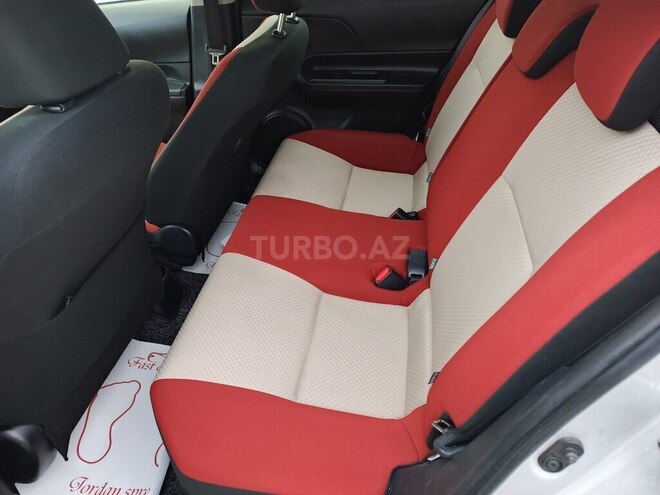 Toyota Aqua 2015, 93,700 km - 1.5 l - Bakı
