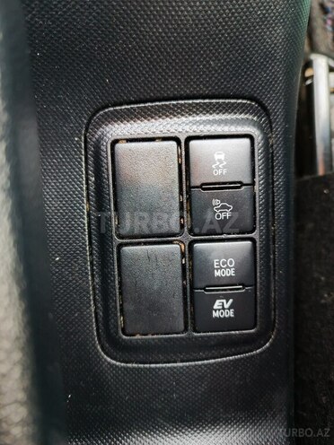 Toyota Aqua 2015, 93,700 km - 1.5 l - Bakı