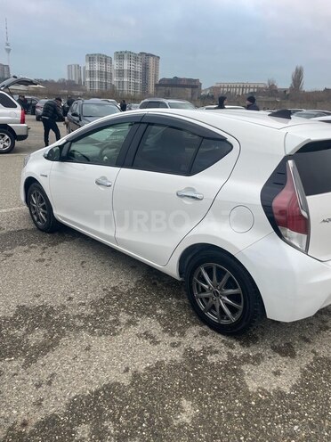 Toyota Aqua 2016, 131,500 km - 1.5 l - Bakı