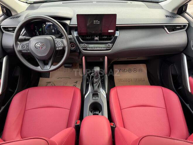 Toyota Corolla Cross-16