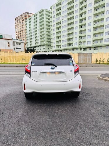 Toyota Aqua 2019, 96,000 km - 1.5 л - Bakı
