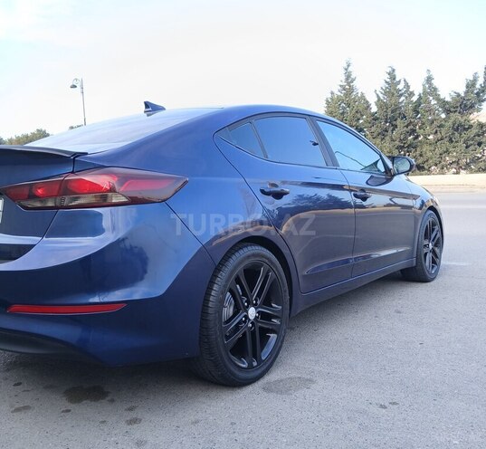 Hyundai Elantra 2017, 80,000 km - 2.0 l - Bakı