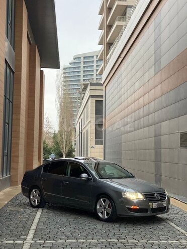 Volkswagen Passat 2007, 250,000 km - 2.0 л - Bakı
