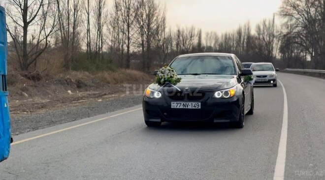 BMW 530 2008, 397,979 km - 3.0 л - Yevlax