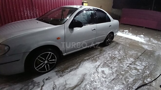 Nissan Sunny 2004, 243,000 km - 1.3 l - Bakı