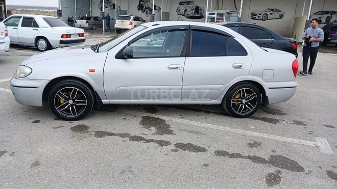 Nissan Sunny 2004, 243,000 km - 1.3 l - Bakı