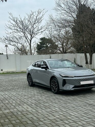 Changan Qiyuan A06 2024, 3,200 km - 1.5 л - Bakı
