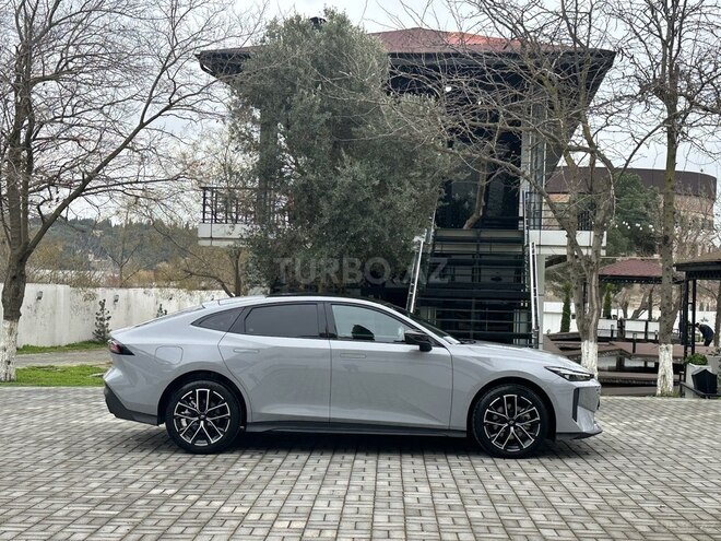 Changan Qiyuan A06 2024, 3,200 km - 1.5 л - Bakı