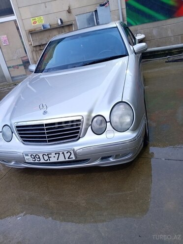 Mercedes E 240 2000, 386,000 km - 2.4 l - Ağcabədi