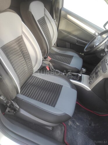 Opel Astra 2007, 268,000 km - 1.4 л - Bakı