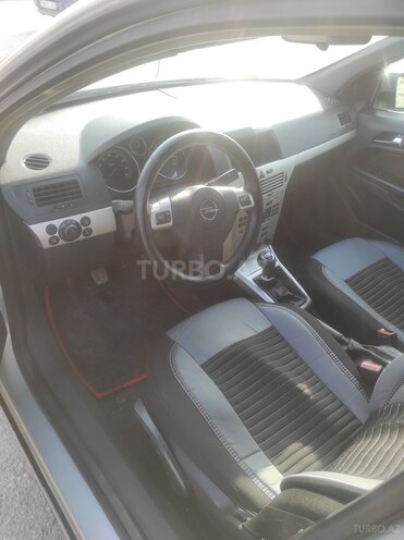 Opel Astra 2007, 268,000 km - 1.4 л - Bakı