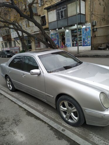 Mercedes C 320 2001, 300,000 km - 3.2 l - Bakı