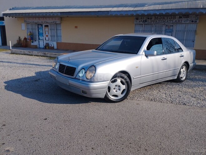 Mercedes E 200 1999, 460,000 km - 2.0 l - Kürdəmir