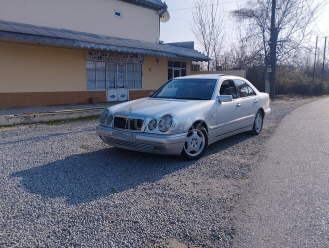 Mercedes E 200 1999, 460,000 km - 2.0 l - Kürdəmir