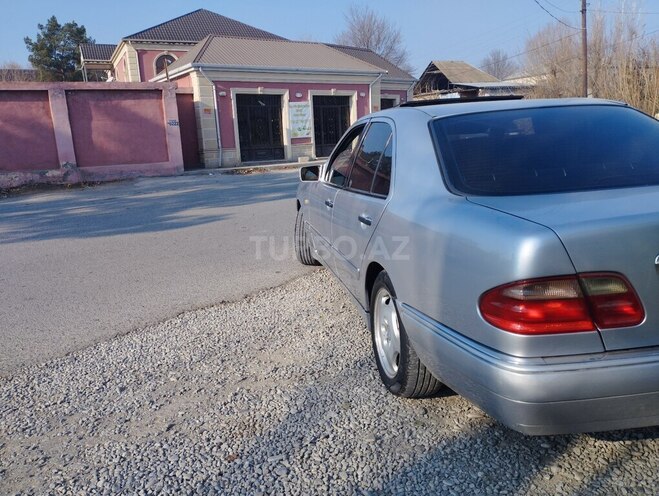 Mercedes E 200 1999, 460,000 km - 2.0 l - Kürdəmir