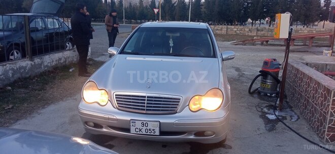 Mercedes C 240 2002, 270,000 km - 2.4 l - Mingəçevir