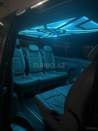 Mercedes Viano-8