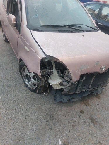 Toyota Vitz 2000, 237,000 km - 1.0 l - Bakı