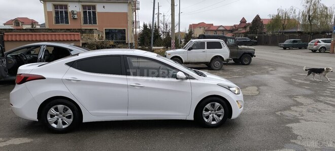Hyundai Avante 2015, 193,000 km - 1.6 л - Qusar
